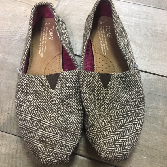 Toms Shoes - TOMS Shoes